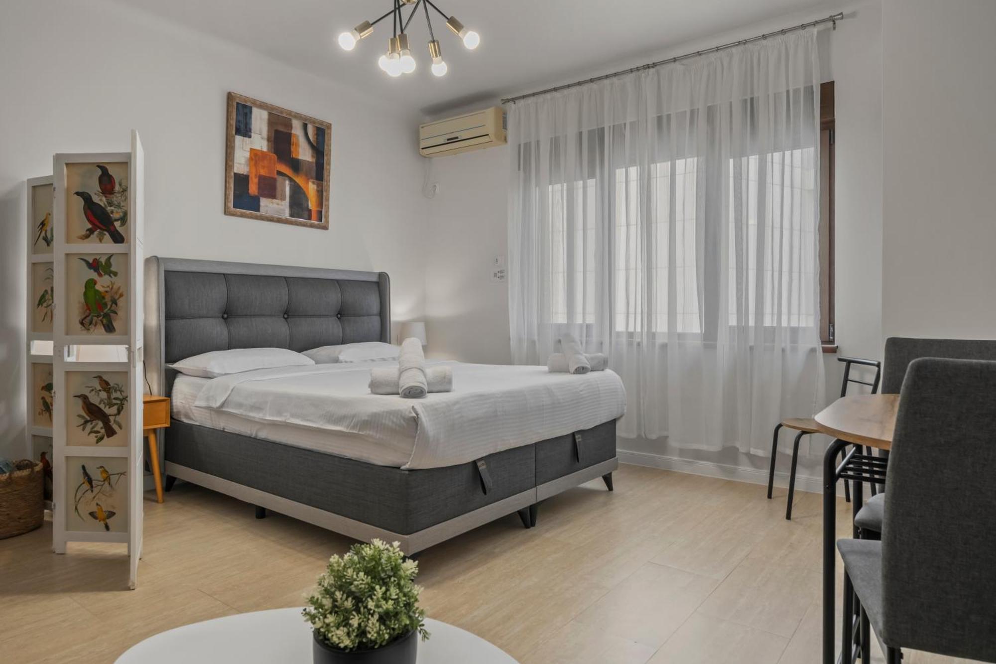 Upscale Studio, Walking Distance From The Old Town بوخارست المظهر الخارجي الصورة